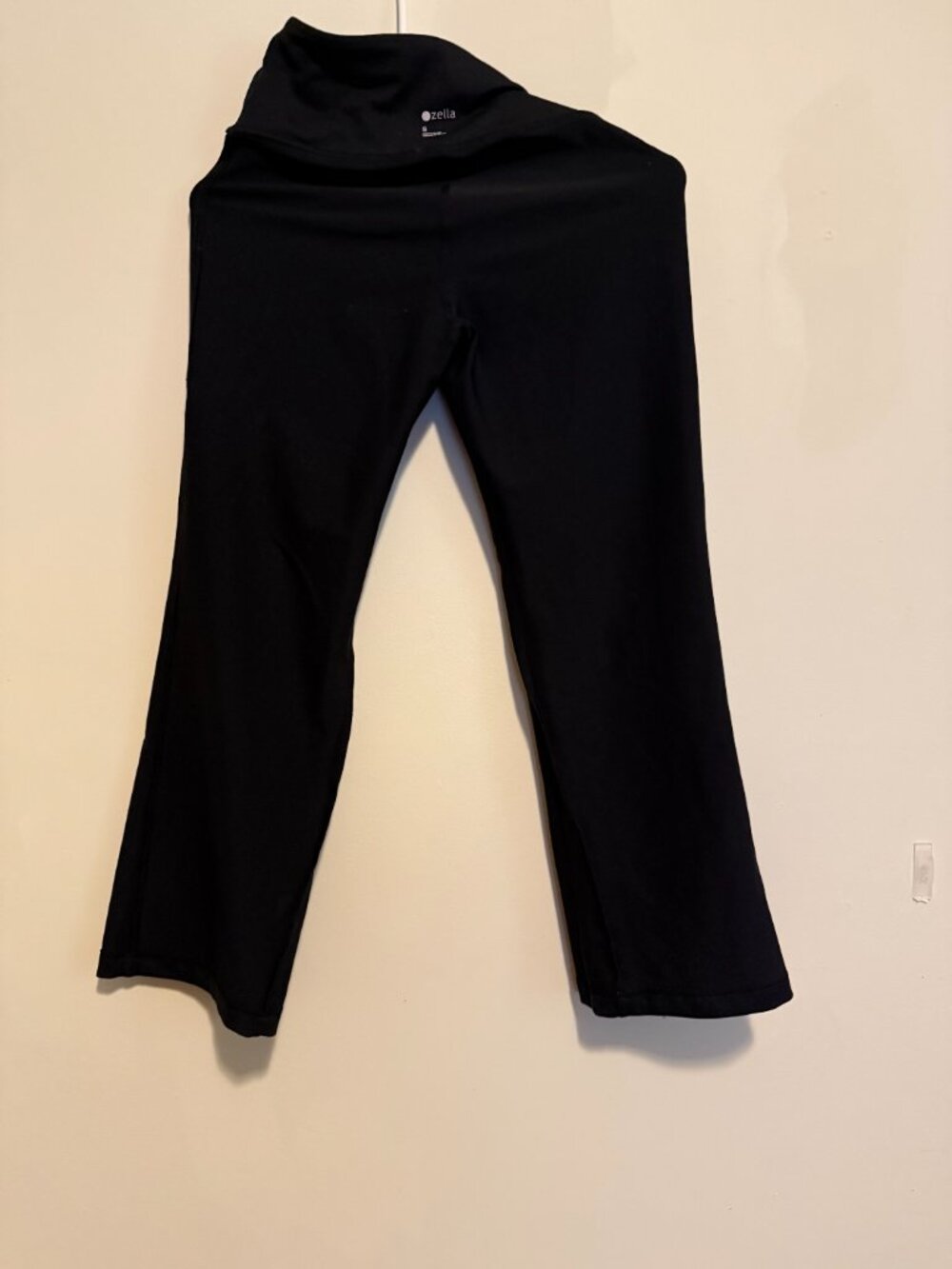 Zella Black Live In High Waist Pocket Flare Crop Yoga Pants  | S - Picture 3 of 3